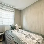 Apartment First Occupancy Modern For Rent *