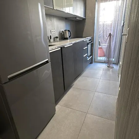 First Occupancy Modern 2 For Rent Speyer